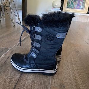 Sorel kids waterproof